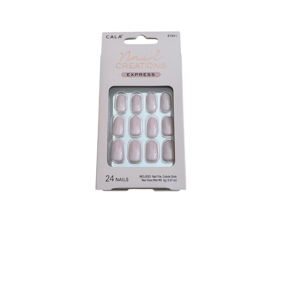 Press On Nails - Picture 1 of 2